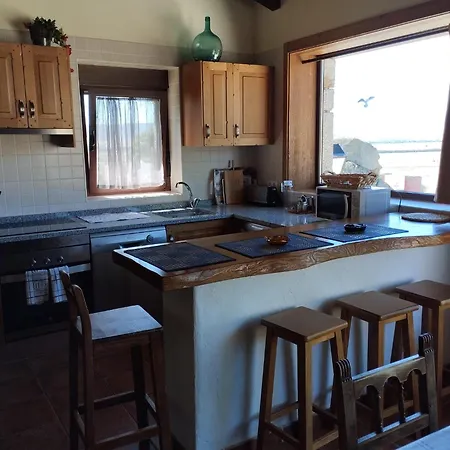 Casa de Campo Entre Piedras Y Musgo Munopepe